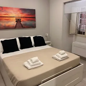  Apartment San Julian House Italy